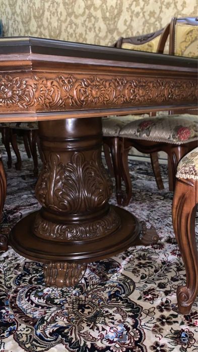 Gostiniy stol stul komod penal