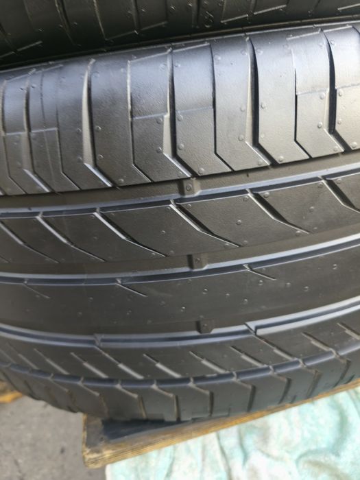 295-40-R22  Continental