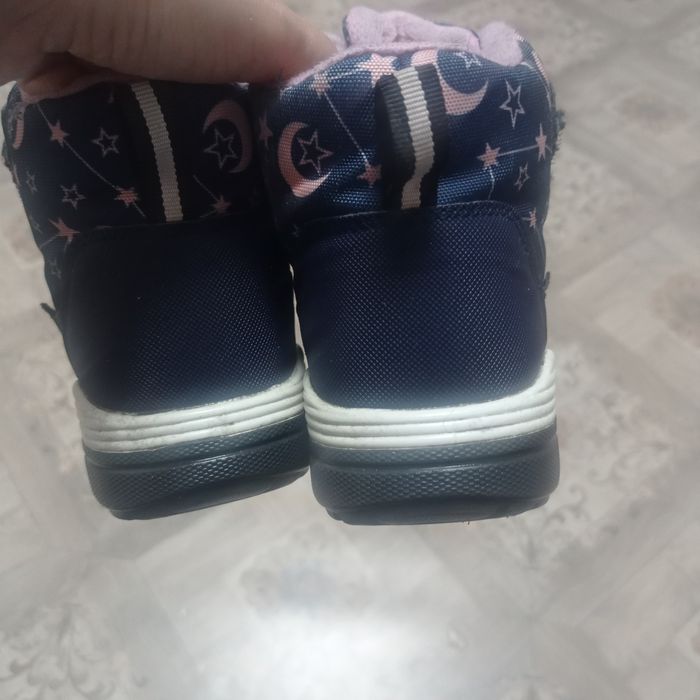 Зимние ботинки для девочки