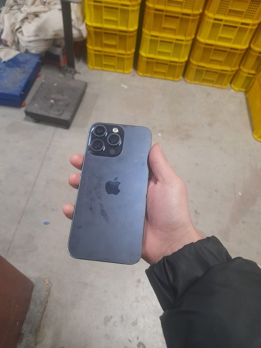 Iphone 15 pro max Dubai