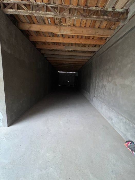 Uy sotiladi, yengi qurilgan