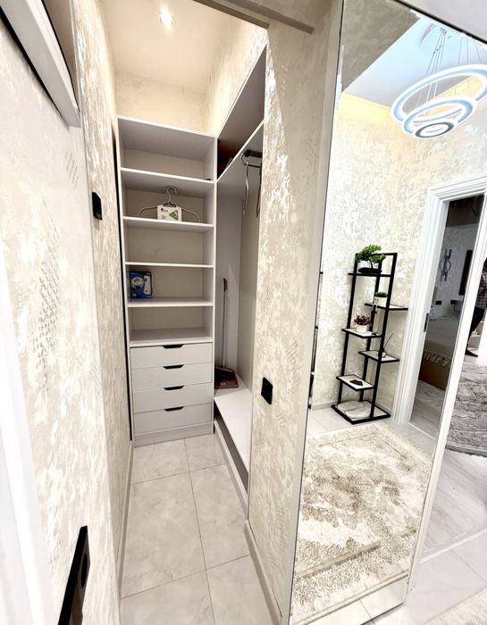 Мирабадский район 2-комнатная квартира Авторский ремонт укомплектована