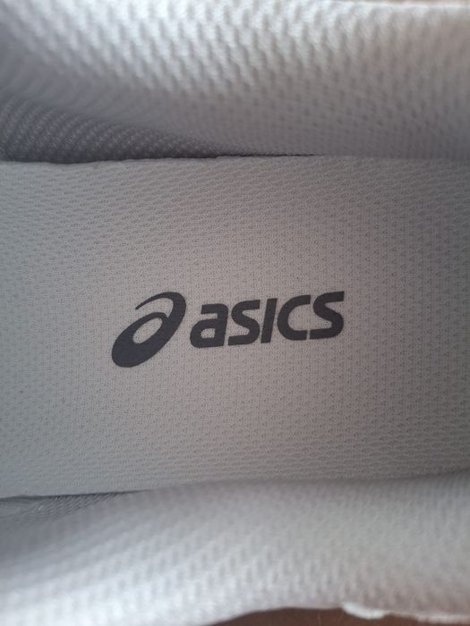 Adidași Asics gel nyc mărimea 43.5