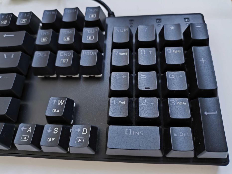 Механична геймърска клавиатура T-DAGGER Naxos