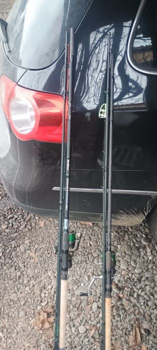 Vand 4 buc hanger fox rosu 280 si 2 lansete feeder de 3..90 450 lei