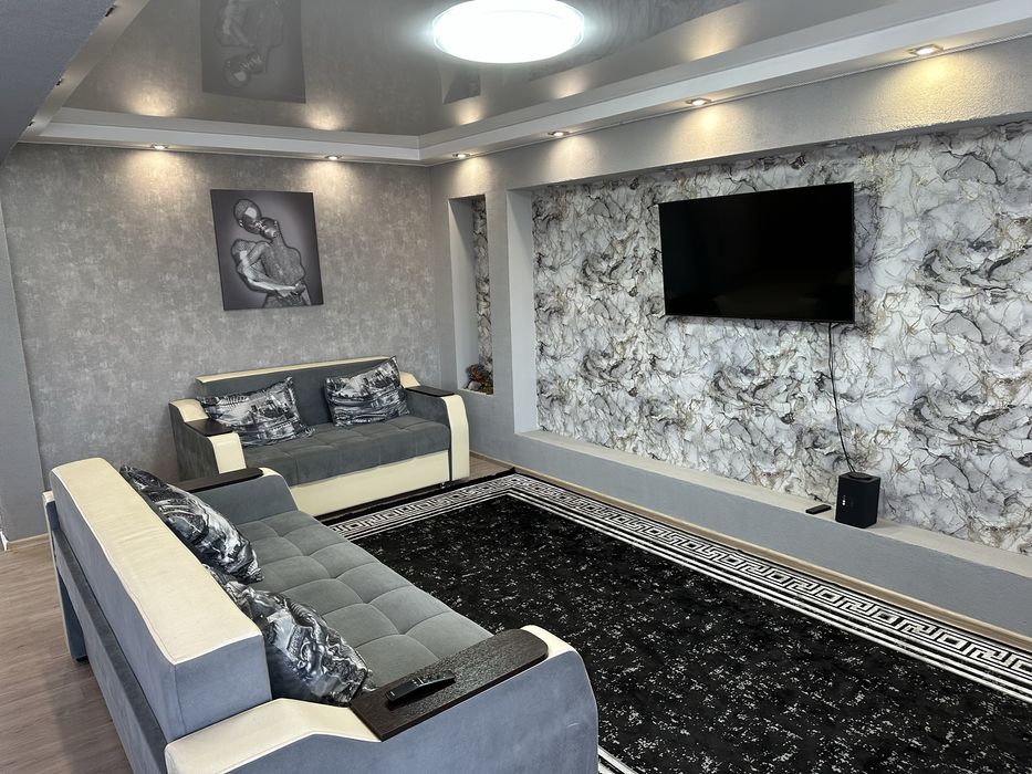 Продается трехкомнатная квартира по улице Микояна 10/1