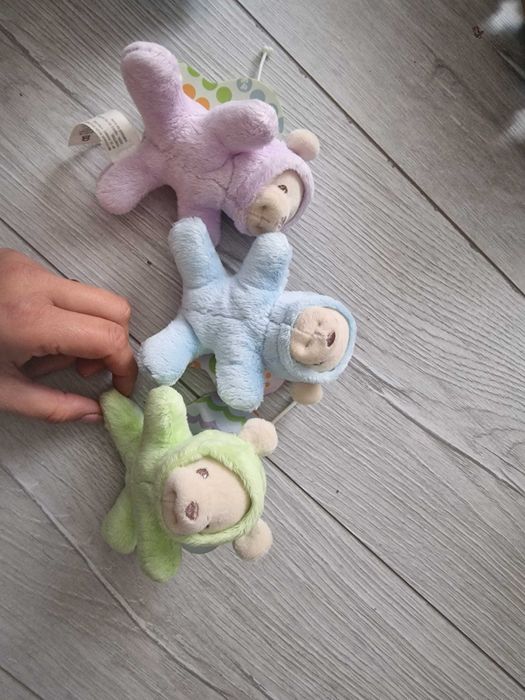 Fisher Price Музикална въртележка за легло МЕЧЕТА-ПЕПЕРУДИ