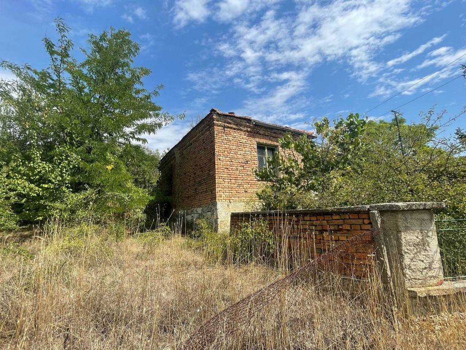 Продава се Къща в с. Черни връх, Област Шумен - 140 кв.м за 165 €/кв.м - Снимка #2