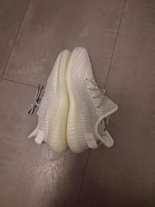 Yezzy 350.      .