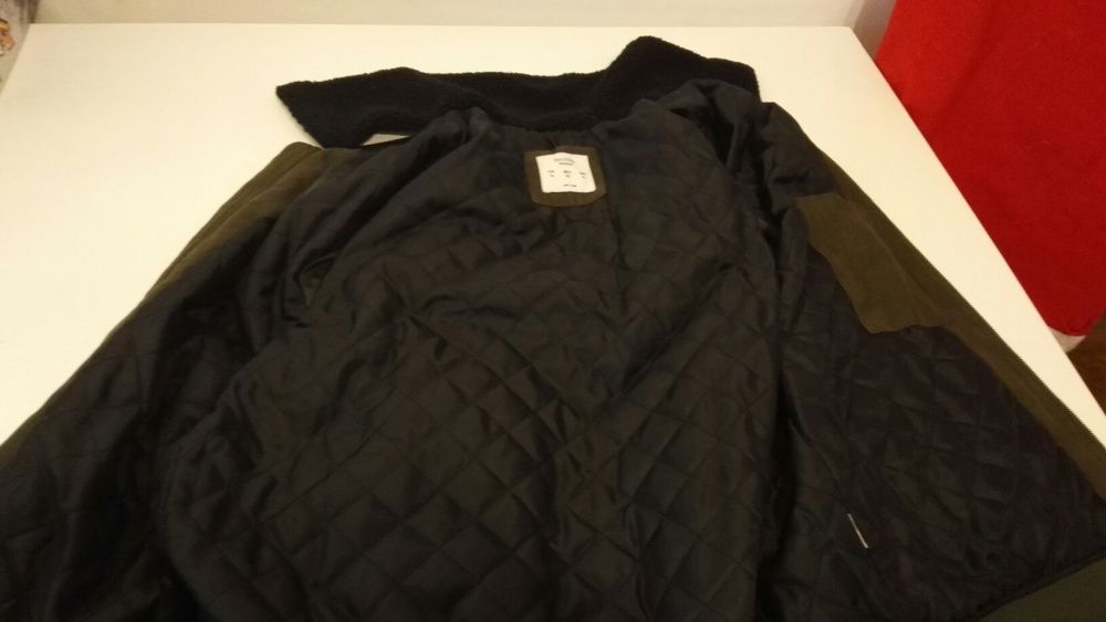 Geaca Bershka marimeaXL