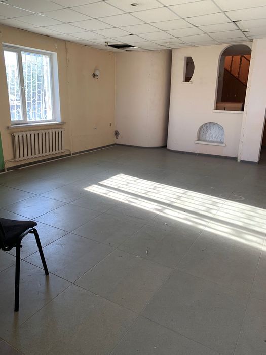 Двухэтажное здание