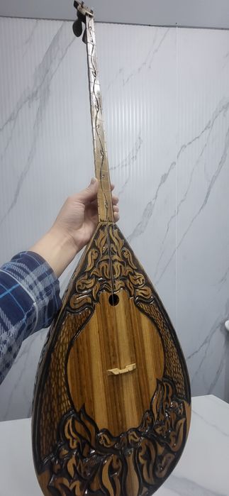 Домбыра сатылады