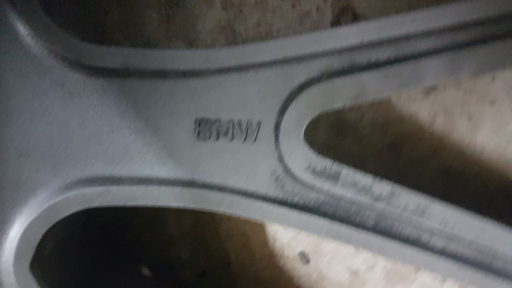 Продам колеса разноразмерные на BMW