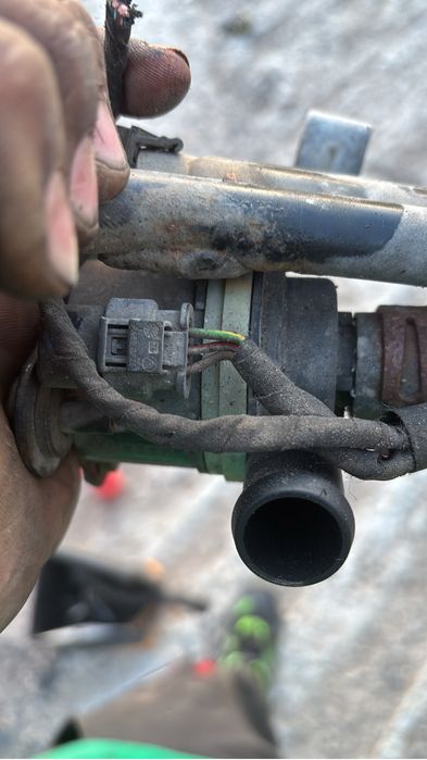 Pompa auxiliara apa seat ibiza ,audi  skoda 6j fwa,kit pornire seat ibiza ,contanct,butuc usa ,buson ,ceasuri bord,calculator ecu,calculator auziliat