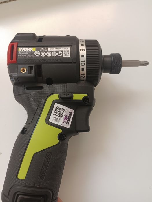 Импакт шуруповерт безщеточный.