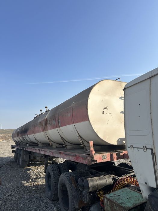 Бензовоз цистерна