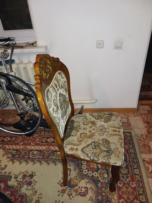 Мебель для дома стул