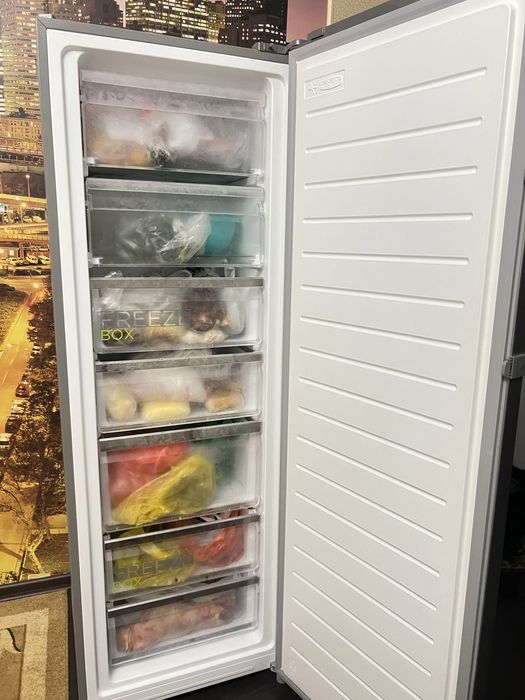 Продам морозильник в отличном состоянии