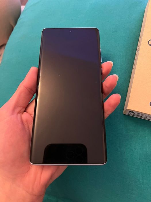 Vând Motorola edge 50 fusion 256 gb