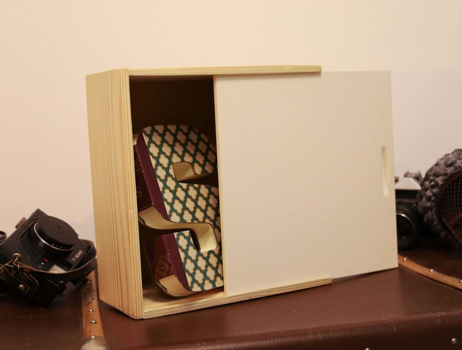 Cutie Lemn Cadou Bebe Botez