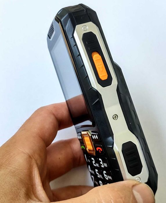 Телефон удароустойчив за възрастни хора българско меню на български