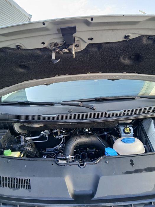 Vând wolkswagen trasporter