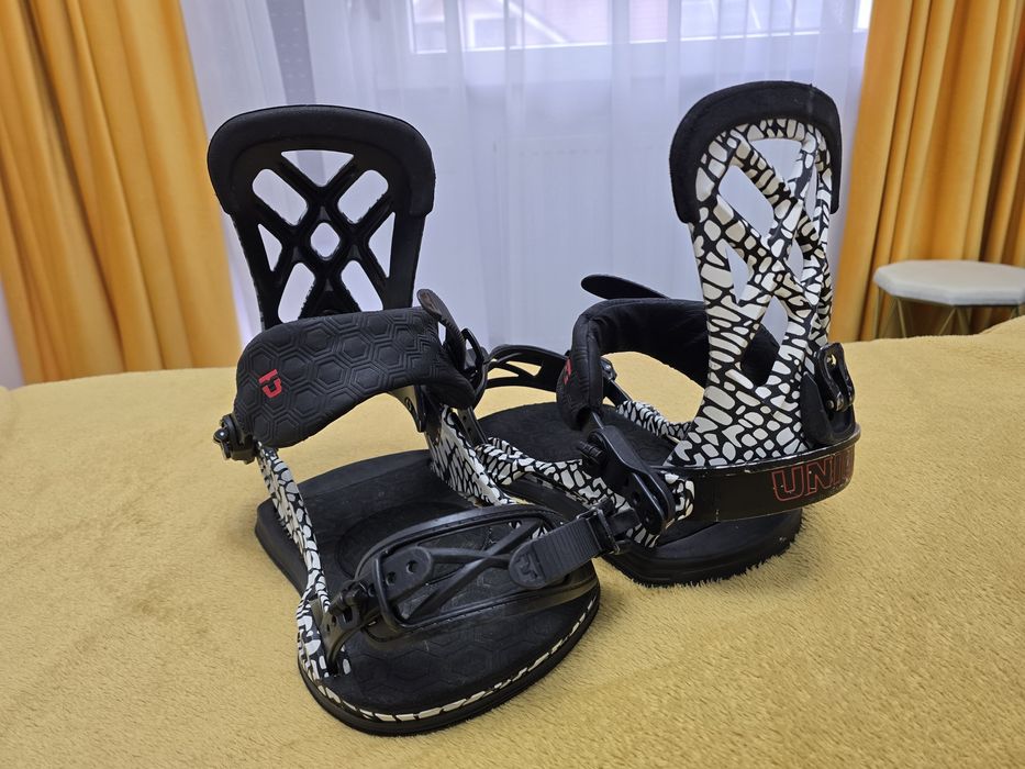 Legaturi snowboard Union Contact Pro