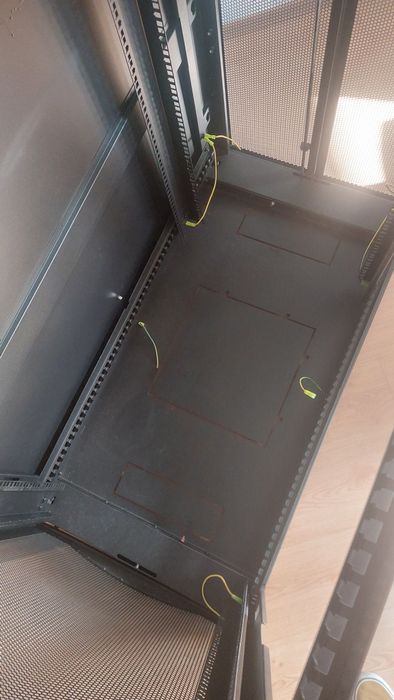 Северный шкаф 42U