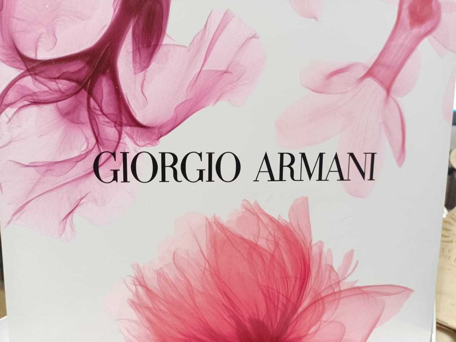 Жидкая помада для губ  Giorgio Armani