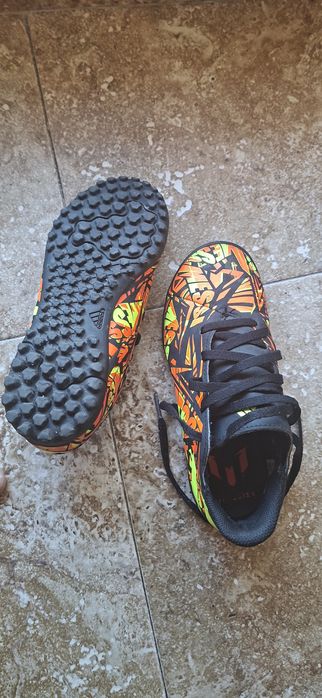 Детски стоножки Adidas Messi Номер 32