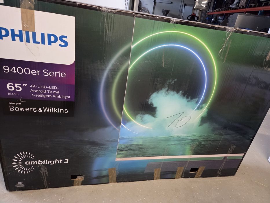 Vand televizoare noi cu defect