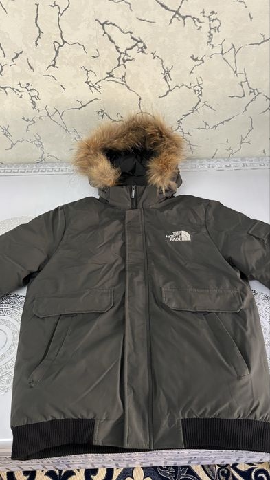 Срочно продам зимню куртку