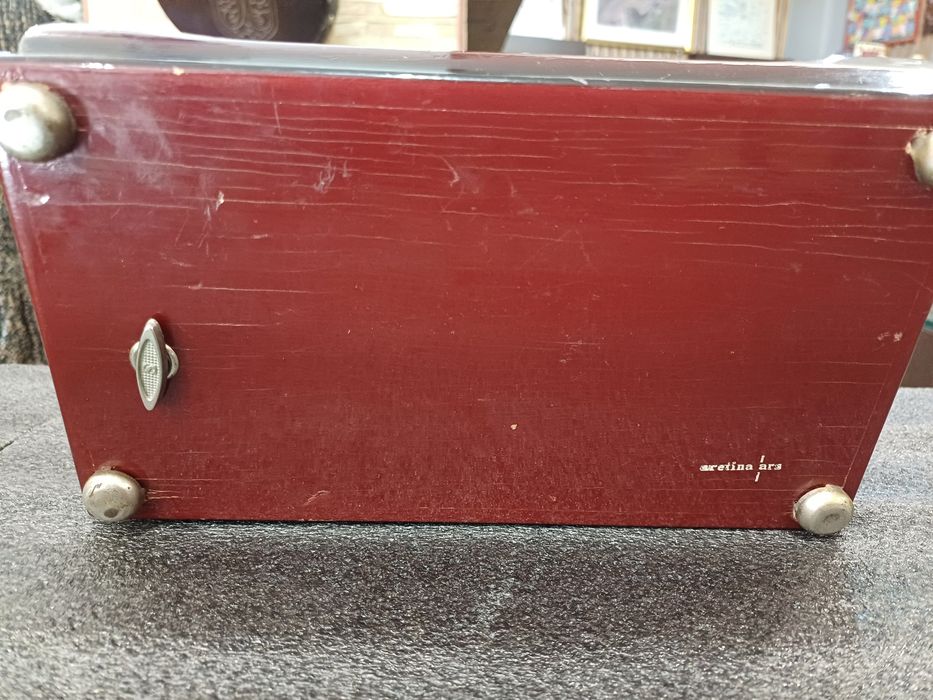 Casuța muzicala de origine italiana cu loc pentru bijuterii