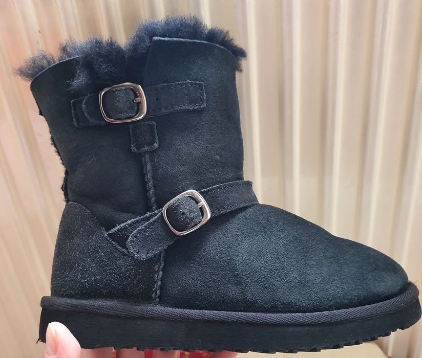 Cizme noi gen UGG, nr  32