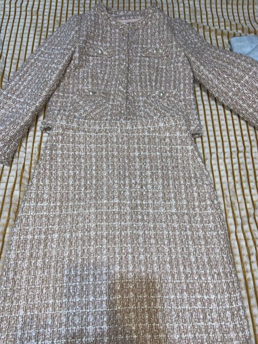 Двойка-Красиво стоит на теле.