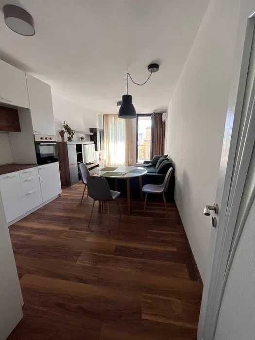 Дава се под наем Двустаен апартамент в Варна, Център - 55 кв.м за 520 € - Снимка #5