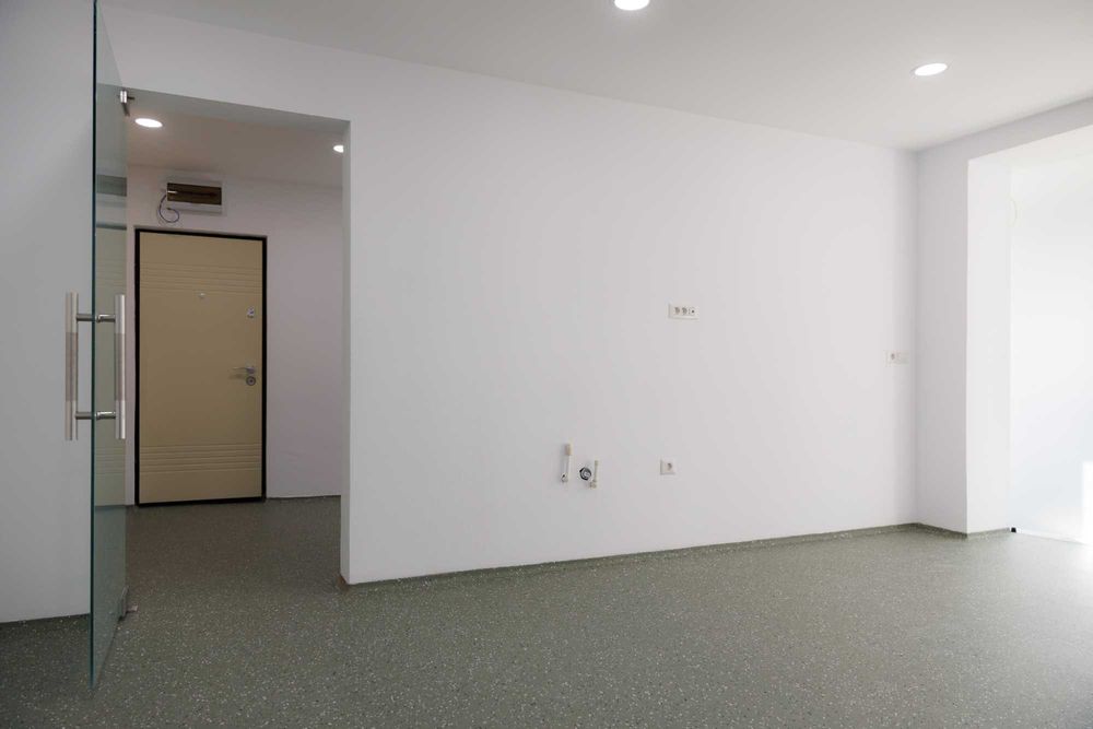 Închiriez spațiu comercial, ULTRACENTRAL
