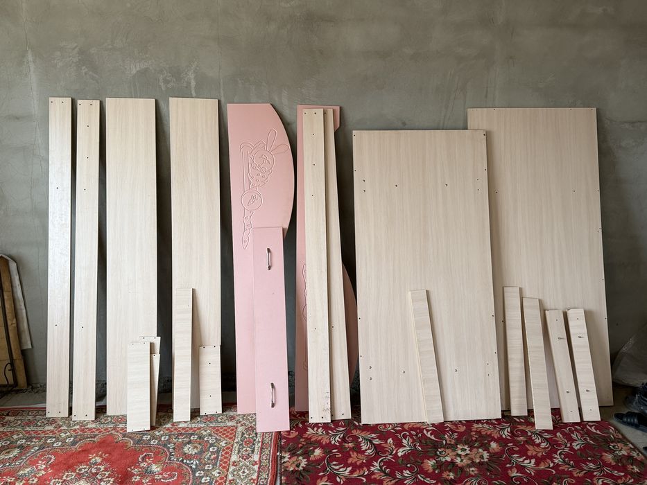 двухъярусные кровати