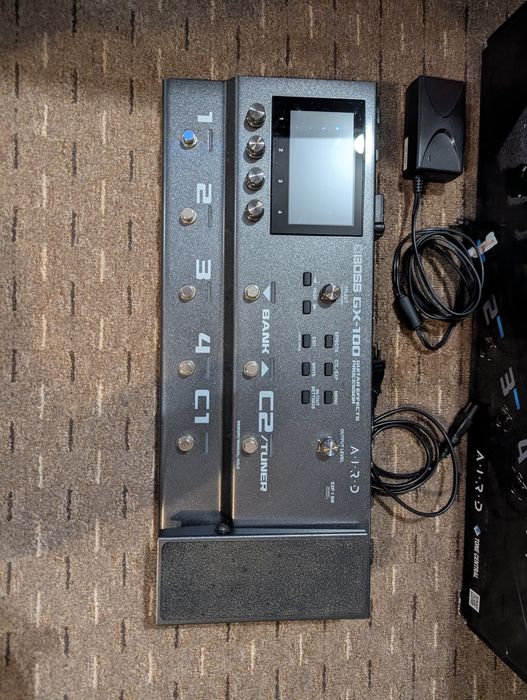 Boss GX-100 + Boss BT-Dual adaptor