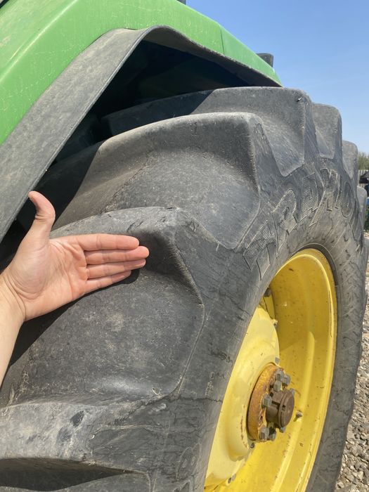 JOHN DEERE 8200 powershift