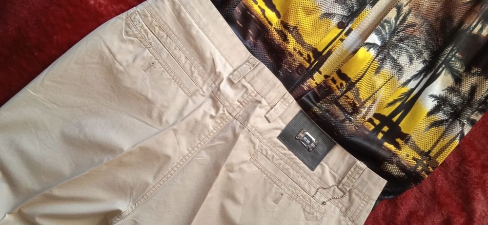 Брюки мужские Фирменные,Новые,