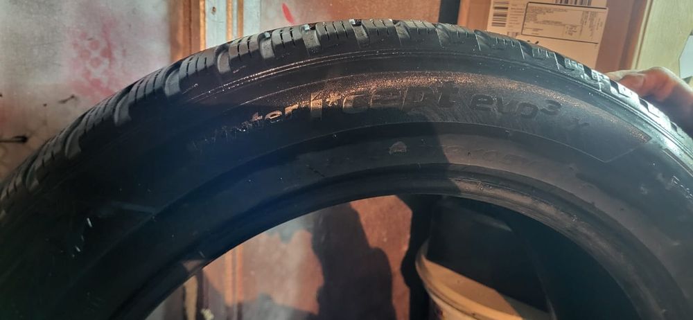 Vând cauciucuri 235/55/19 M+S iarna