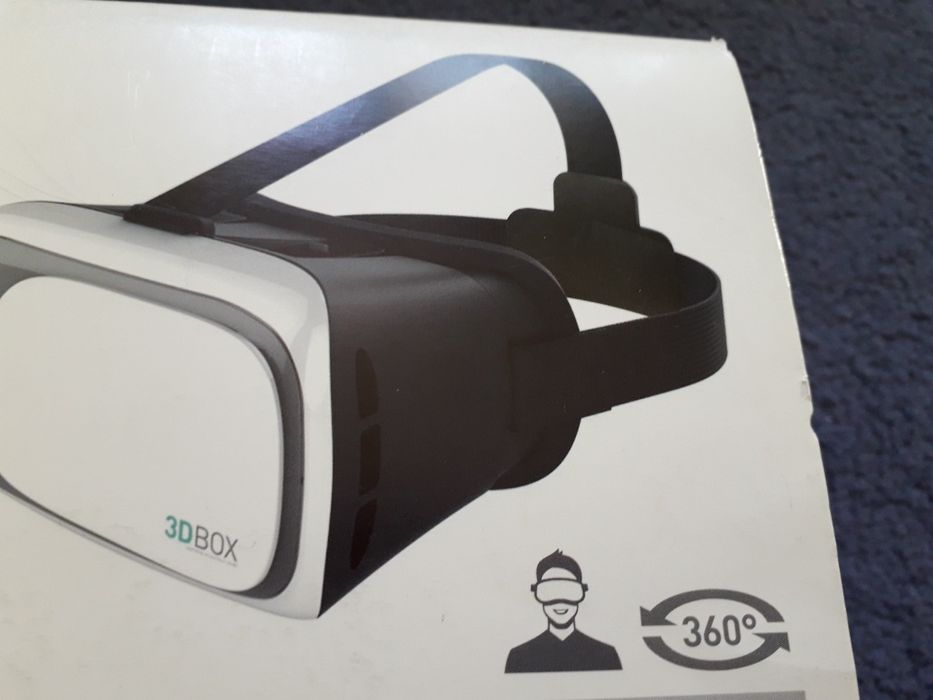 Vând ochelari 3D BOX