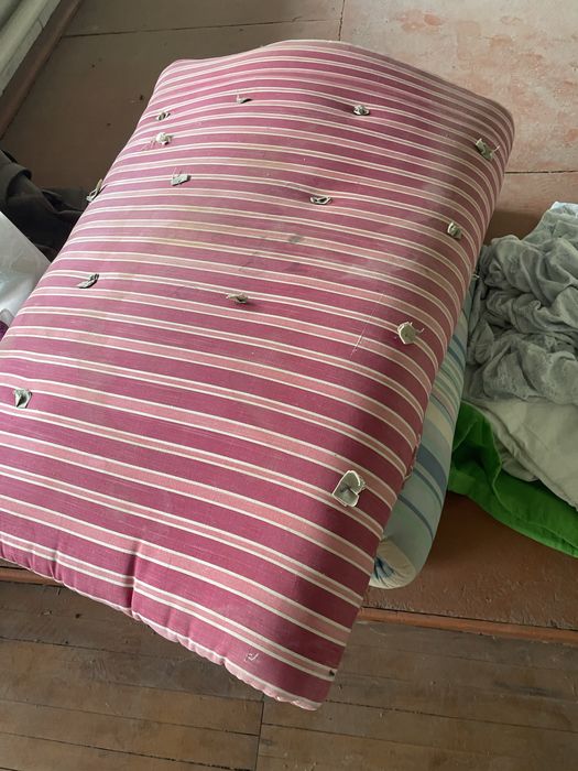 Постель рабочим матрасодеялподуш