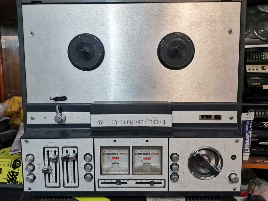 Астра 110 продам магнитофон