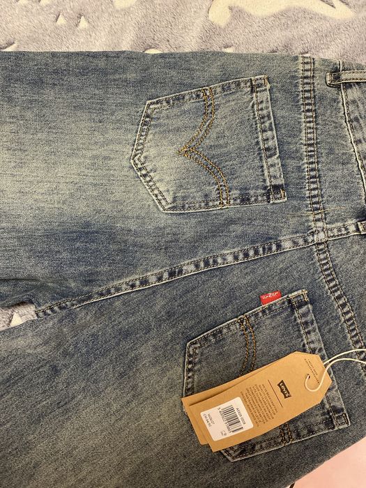 Levi’s оригинал, размер M (42–44)
