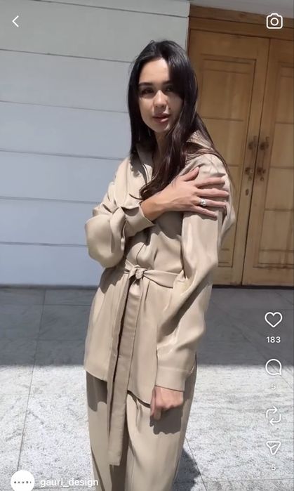 Продам костюм Gauri на 46-48