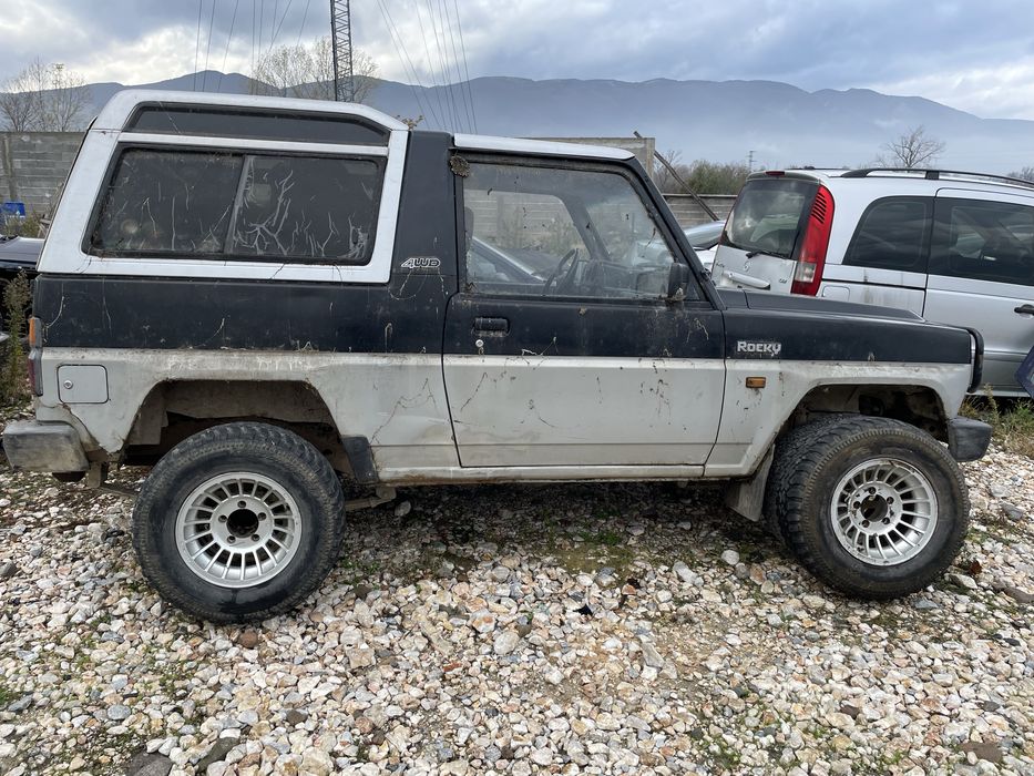 Daihatsu roky 2.8 турбо дизел на части !