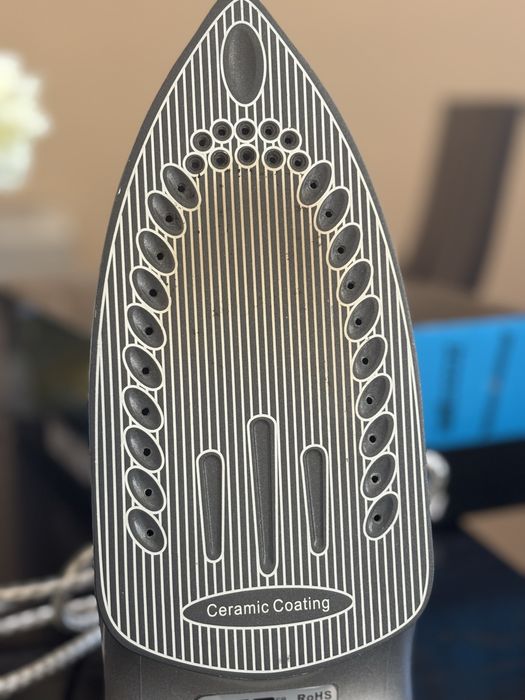 Продавам ютии Philips, Neo, Tefal