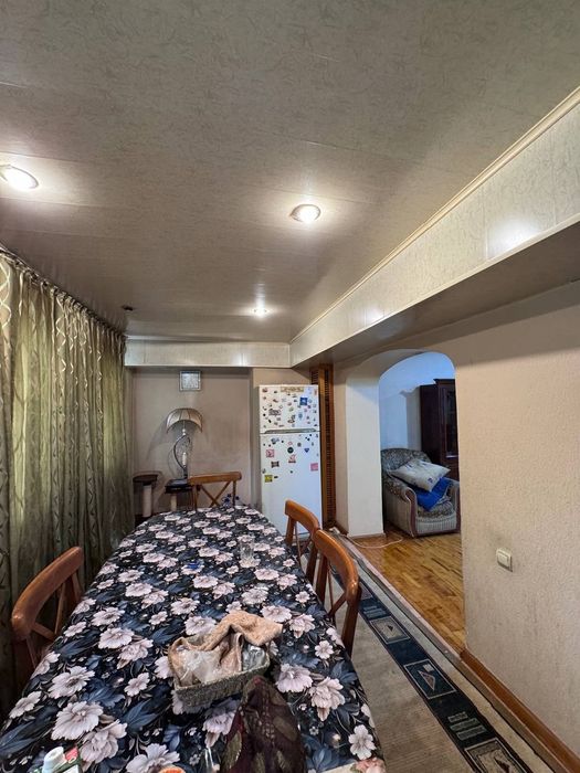 Квартира продается 5в4/2/9 на Ц1